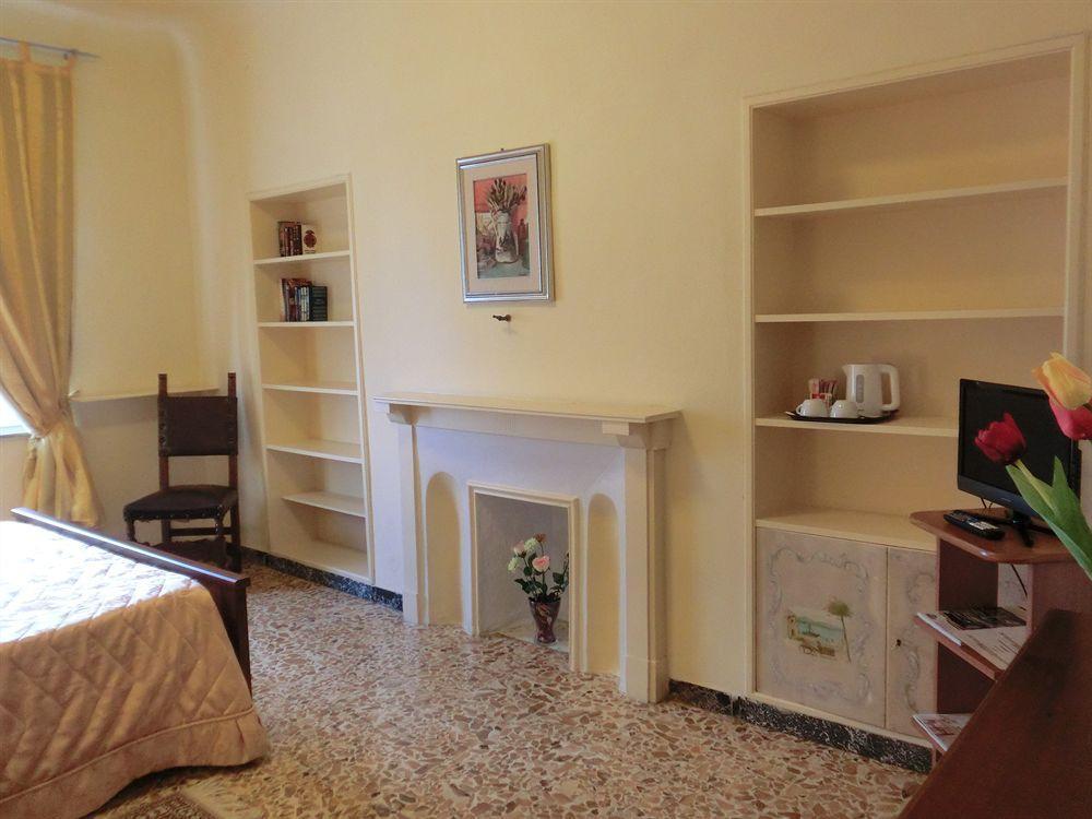 Pantaneto - Palazzo Bulgarini Bed & Breakfast