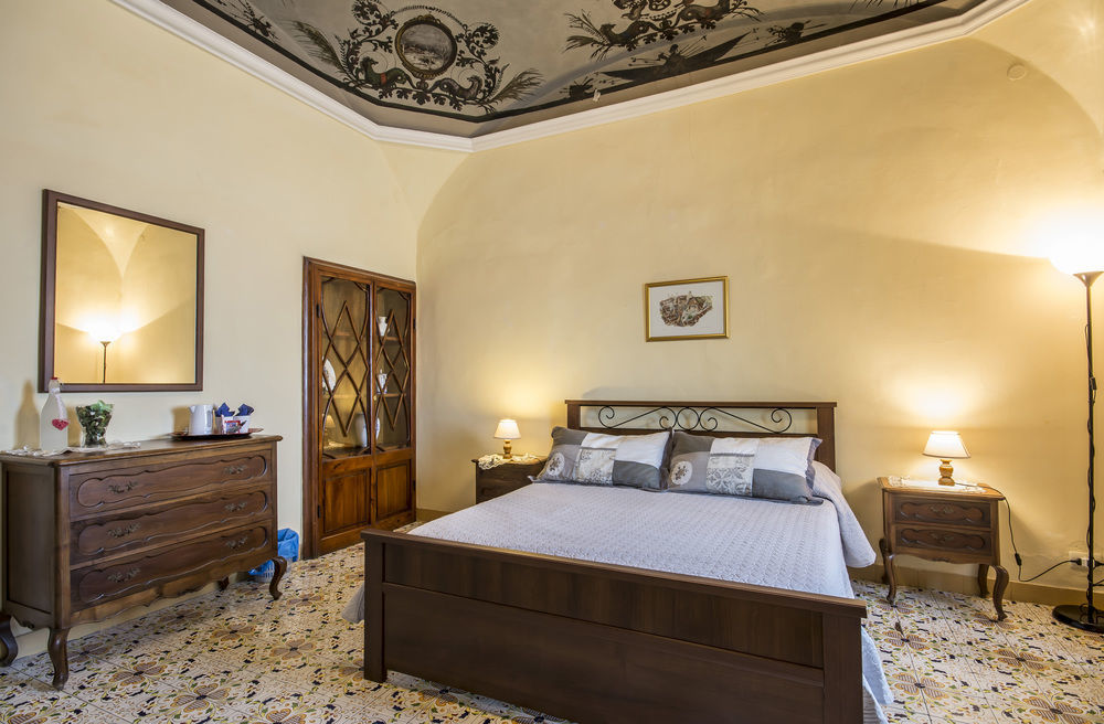 Bed & Breakfast Pantaneto - Palazzo Bulgarini 2*