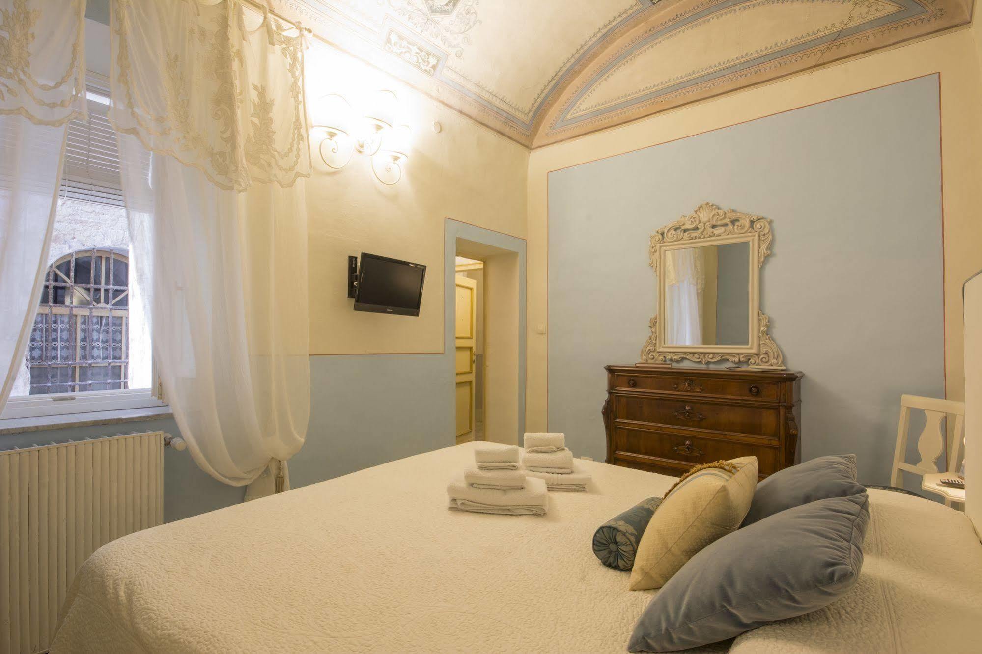 Bed & Breakfast Pantaneto - Palazzo Bulgarini Siena